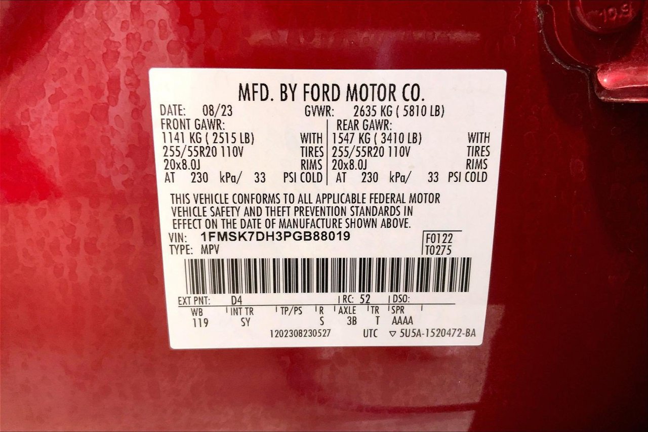 Certified 2023 Ford Explorer XLT w/ Equipment Group 202A RWD image 33