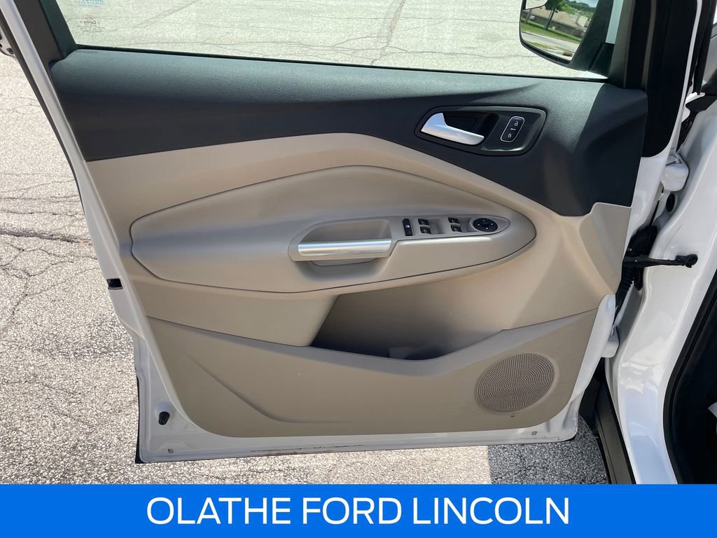 Certified 2017 Ford Escape SE AWD/4WD image 12