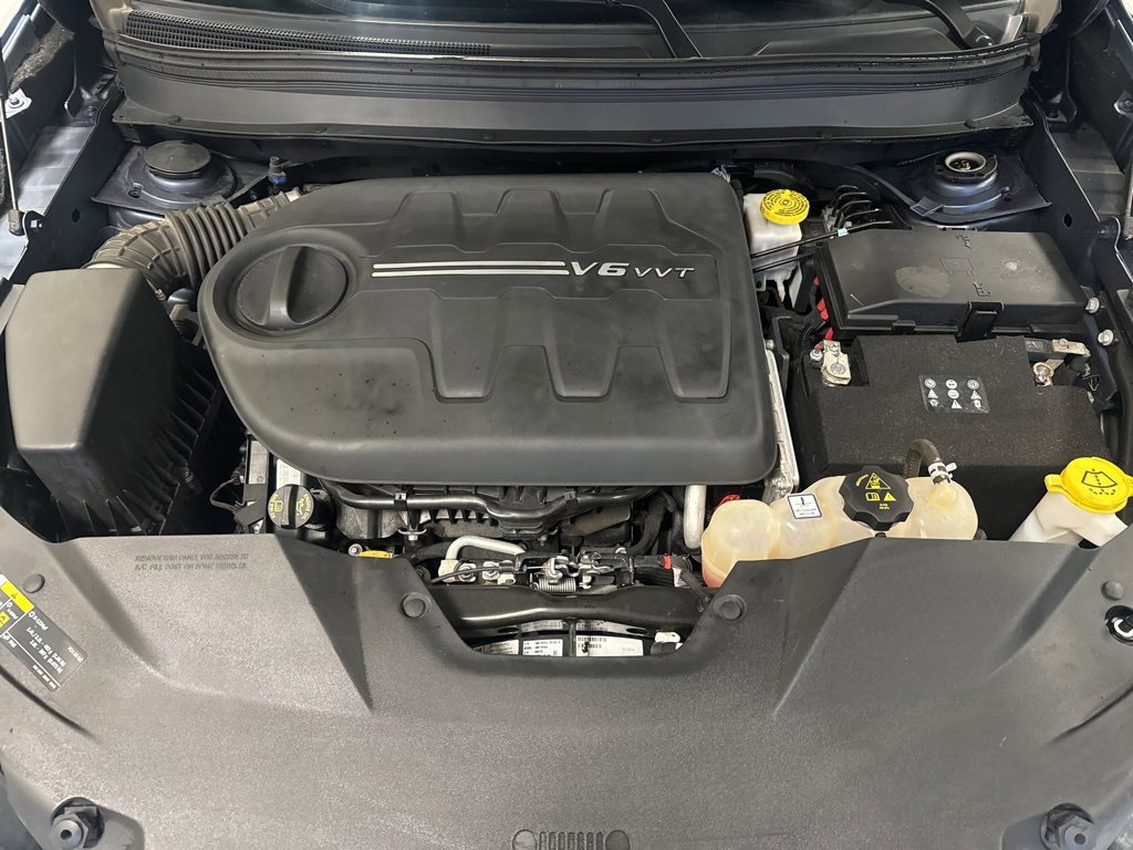 Used 2020 Jeep Cherokee Limited image 16