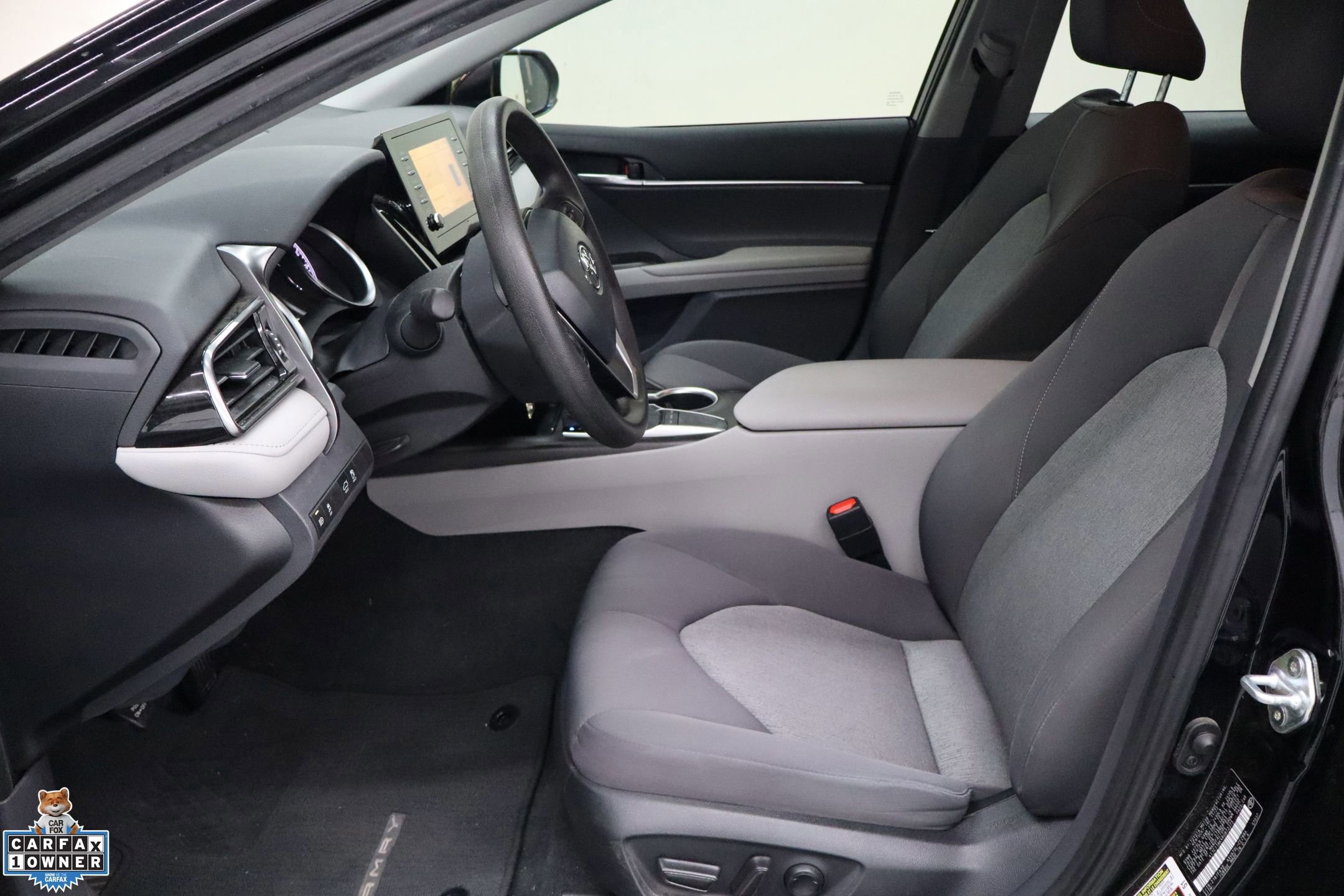 Used 2024 Toyota Camry LE image 20