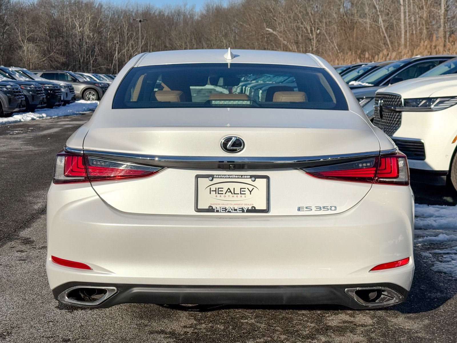 Used 2022 Lexus ES 350 image 3