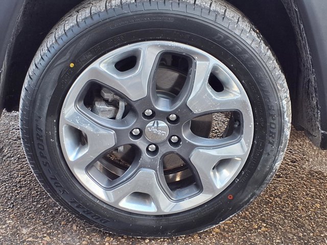 Used 2019 Jeep Compass Limited image 27