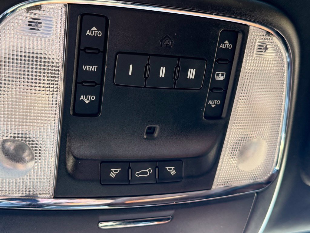 Used 2018 Jeep Grand Cherokee Summit w/ Platinum Series Group AWD/4WD image 38
