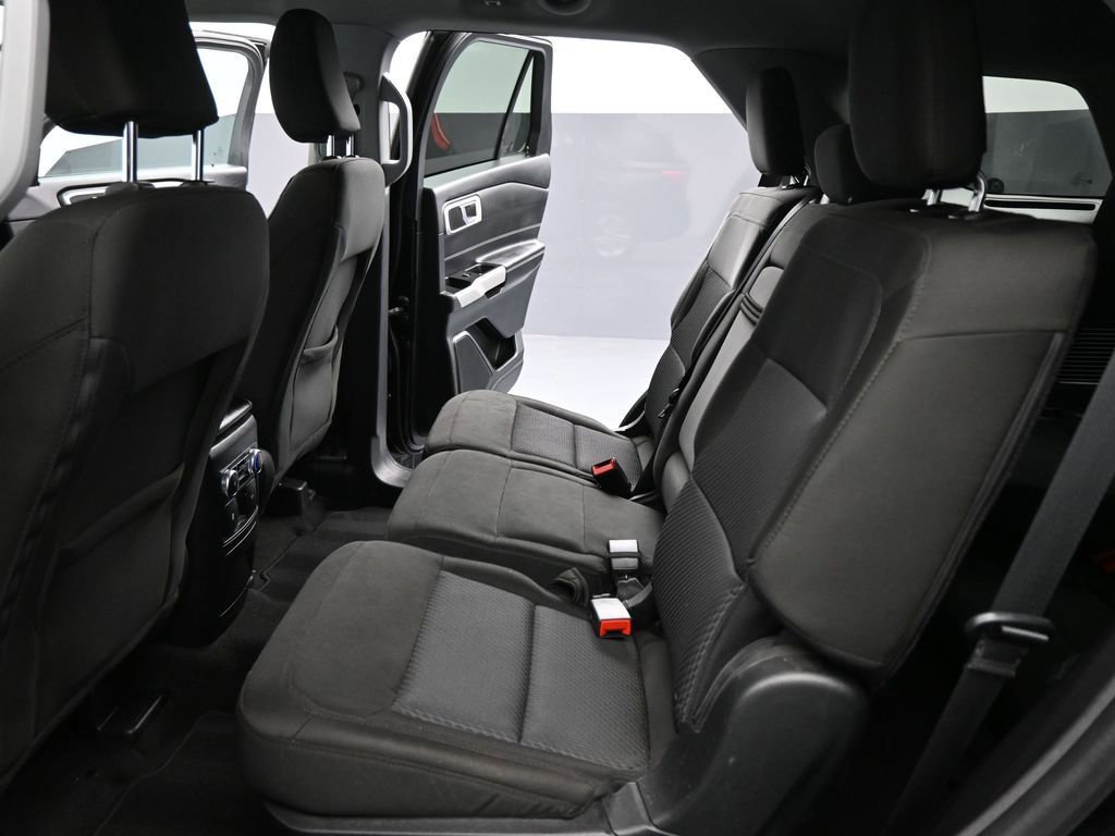 Certified 2022 Ford Explorer XLT image 46