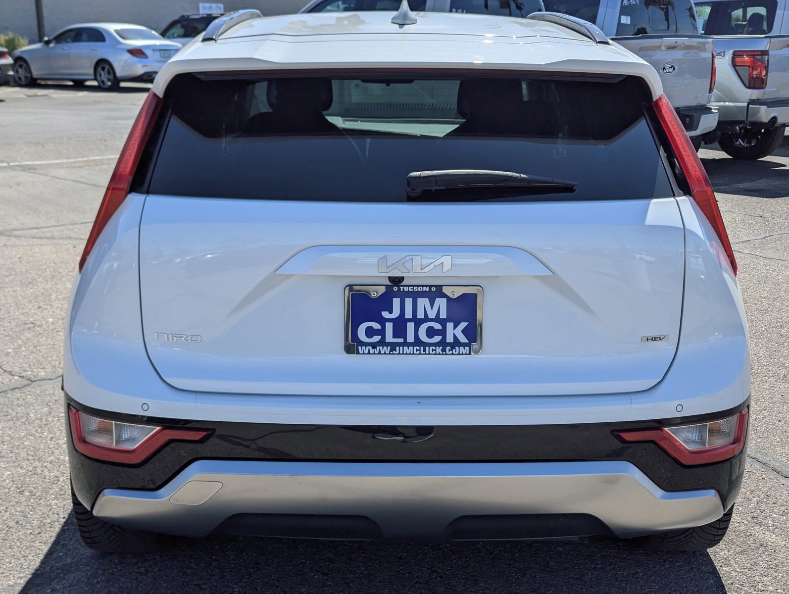 Used 2023 Kia Niro EX Touring FWD image 3