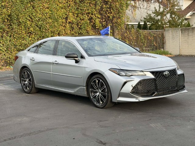 Used 2019 Toyota Avalon XSE w/ All Weather Liner Package FWD image 7