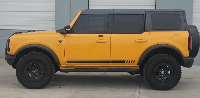Certified 2021 Ford Bronco First Edition AWD/4WD image 2