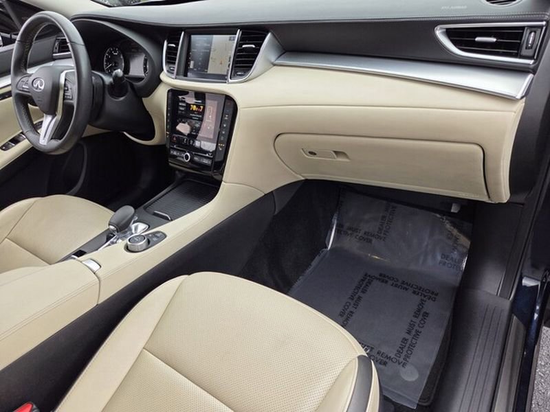 Used 2020 INFINITI QX50 Essential w/ Convenience Package FWD image 18