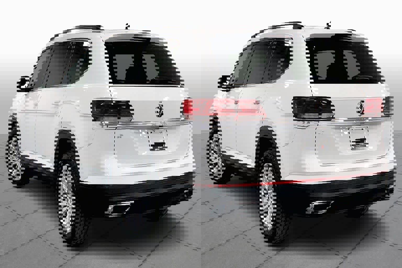 Used 2021 Volkswagen Atlas SE w/ Panoramic Sunroof Package image 11