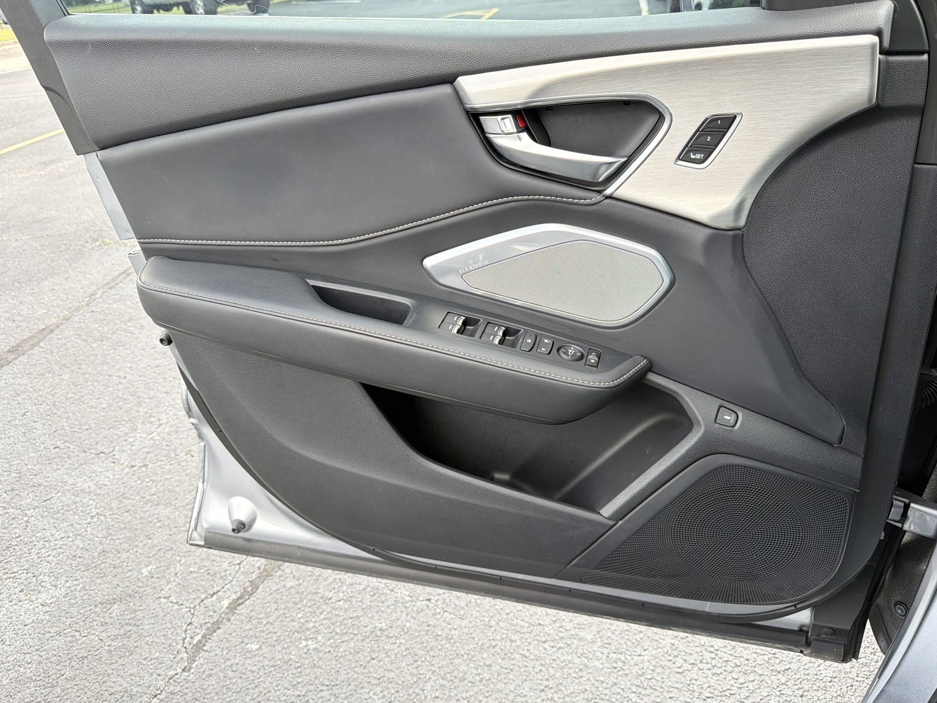 Used 2023 Acura RDX FWD w/ Technology Package image 17