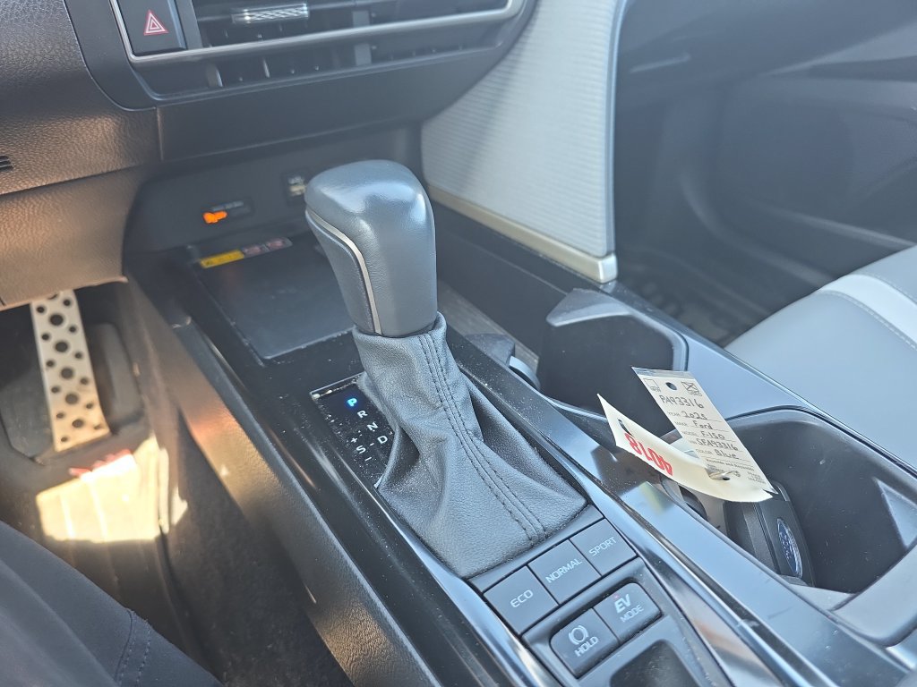 Used 2025 Toyota Camry SE AWD/4WD image 37