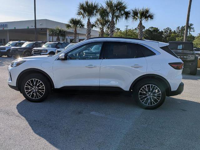 Certified 2024 Ford Escape Active w/ Cold Weather Package FWD image 2