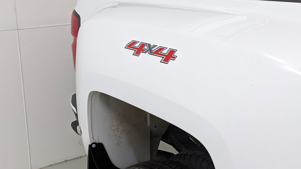 Used 2017 Chevrolet Silverado 3500 High Country image 42