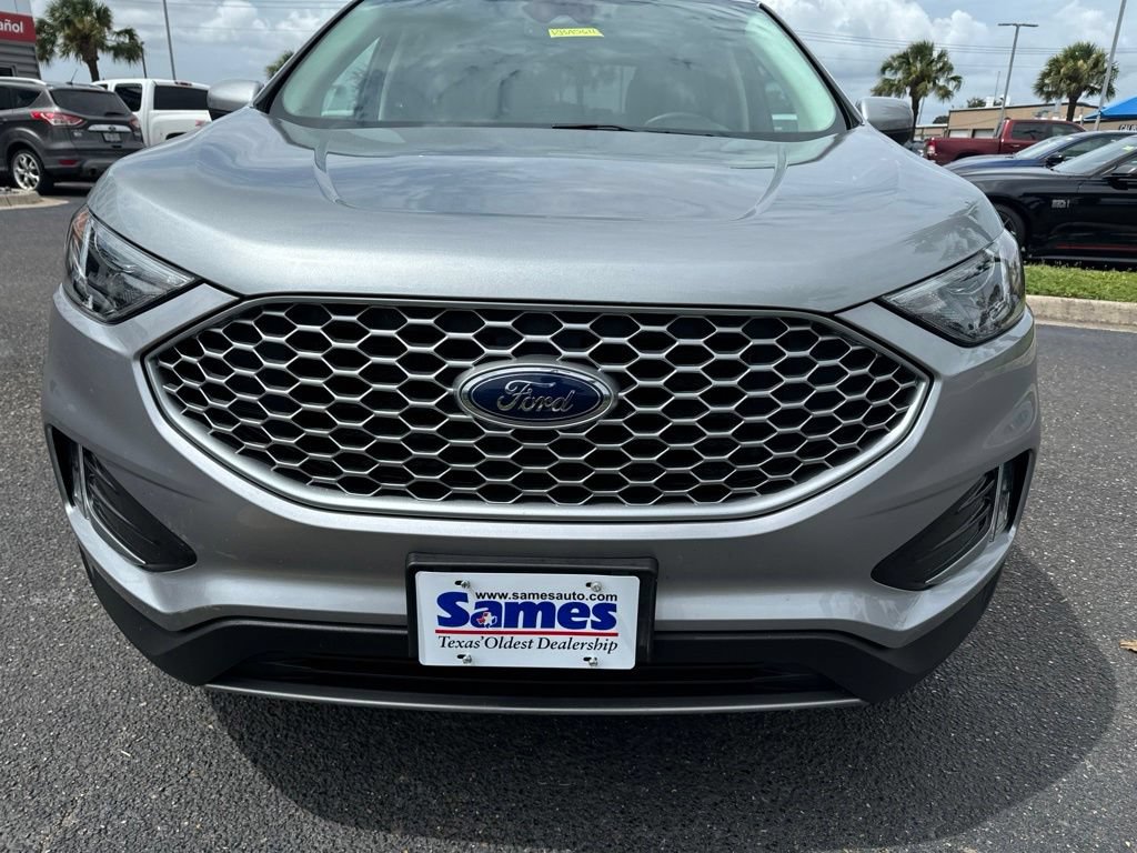 Certified 2024 Ford Edge SEL w/ Convenience Package AWD/4WD image 7