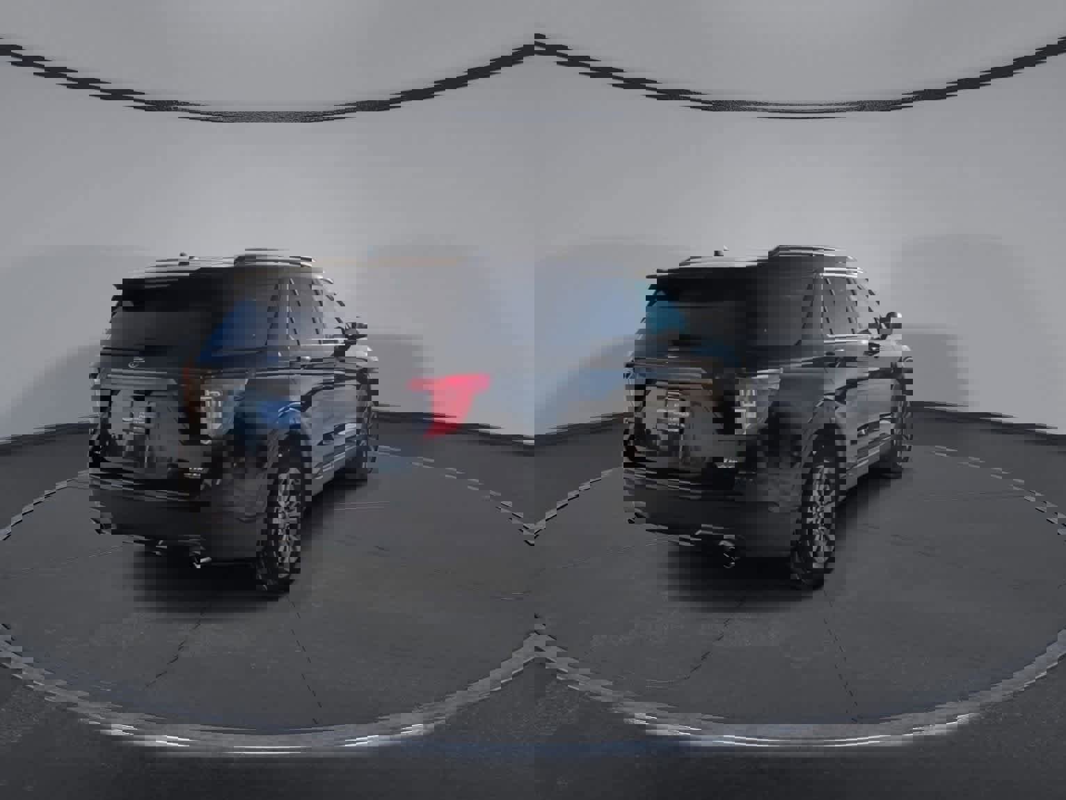 Certified 2022 Ford Explorer XLT w/ Equipment Group 202A image 8