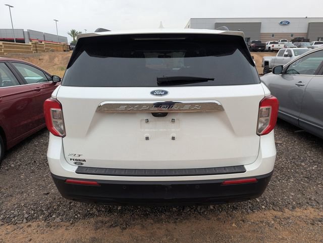 Certified 2024 Ford Explorer XLT image 6