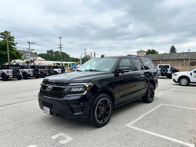 Certified 2023 Ford Expedition Limited AWD/4WD image 7