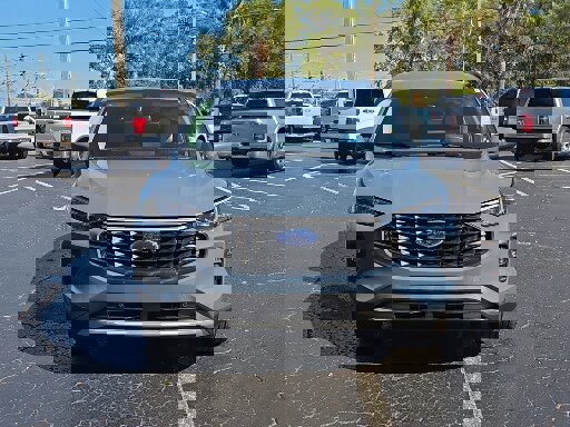 Certified 2025 Ford Escape Platinum w/ Premium Technology Package image 9