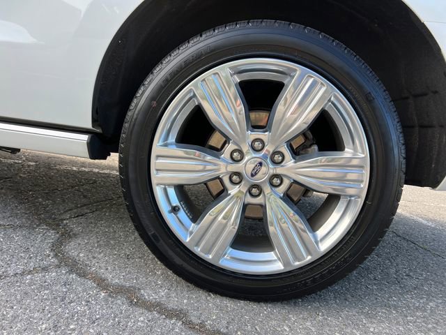 Certified 2023 Ford Expedition Platinum AWD/4WD image 15
