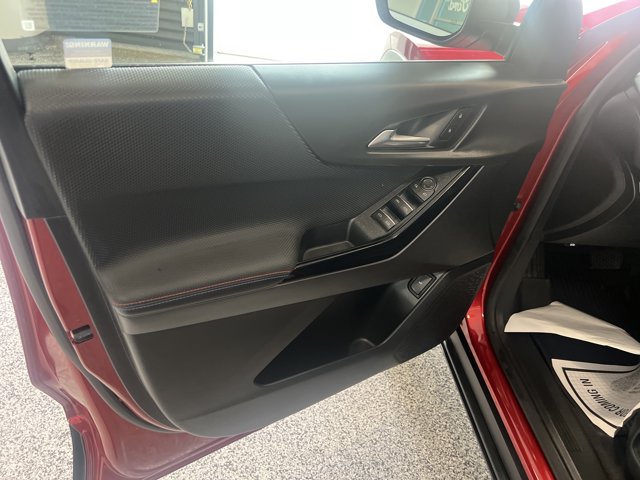 Used 2026 Chevrolet Equinox RS w/ LPO, Floor Liner Package FWD image 7