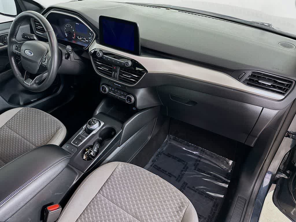 Certified 2022 Ford Escape SE w/ SE Sport Appearance Package FWD image 32
