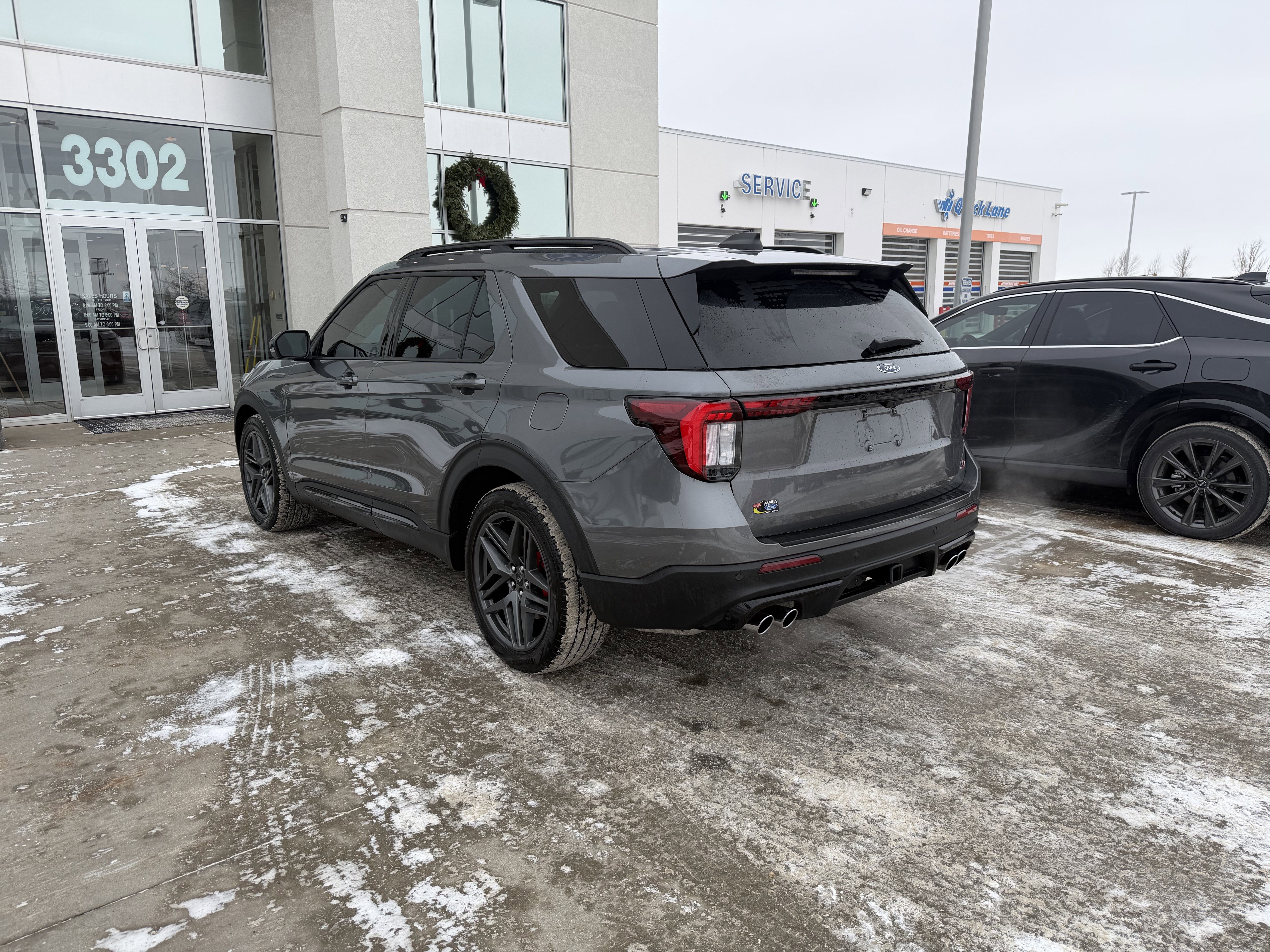 Certified 2025 Ford Explorer ST w/ Sun And Sound Package image 3