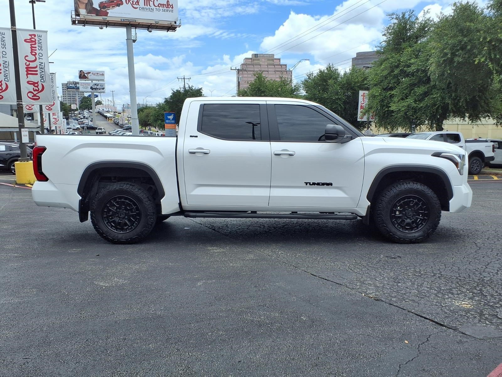 Used 2025 Toyota Tundra SR5 w/ SR5 Premium Package AWD/4WD image 5