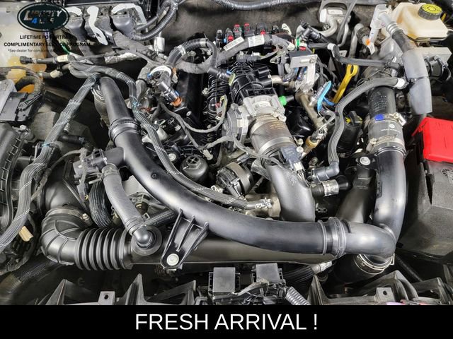 Certified 2022 Ford Bronco Wildtrak AWD/4WD image 33