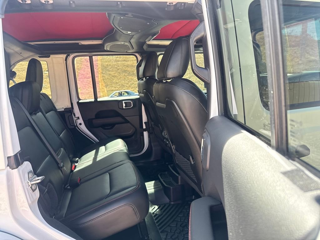 Used 2025 Jeep Wrangler Unlimited Rubicon image 25