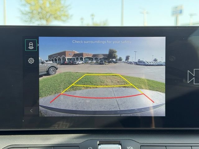 Used 2025 Kia K4 FWD image 18