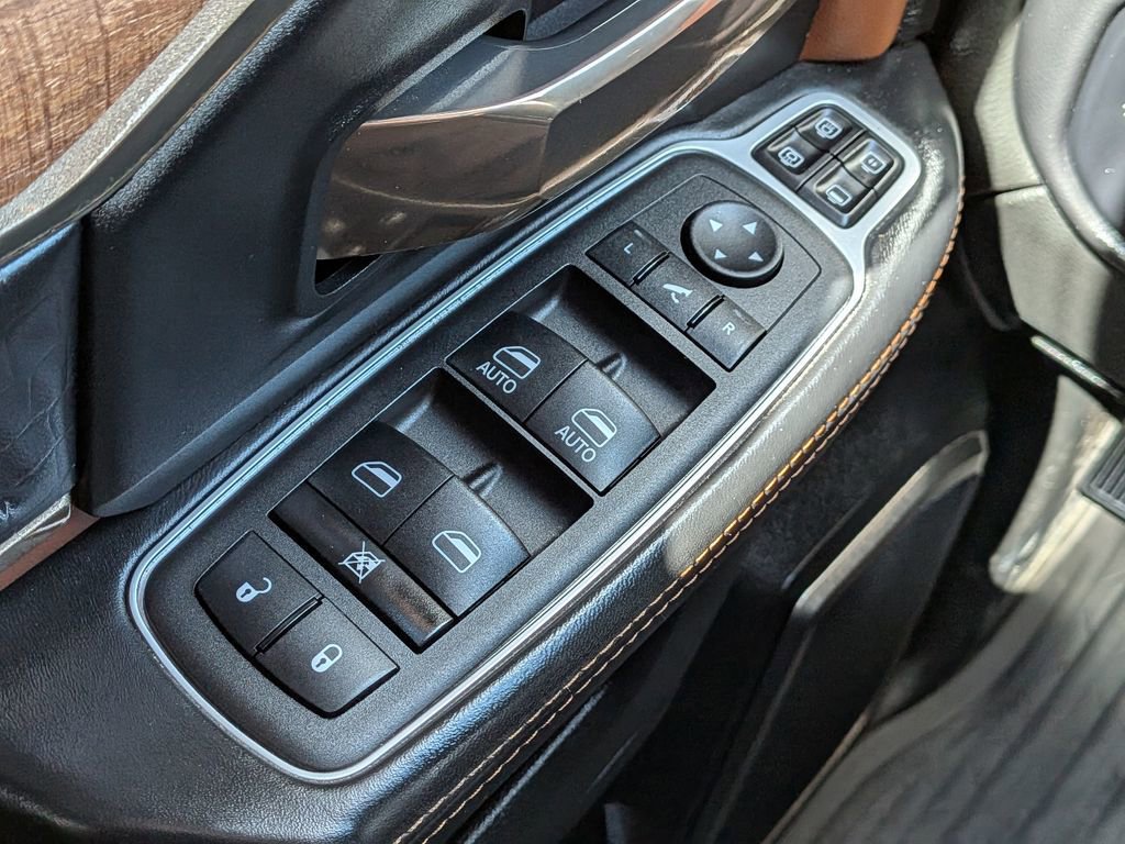 Used 2023 RAM 3500 Limited image 25