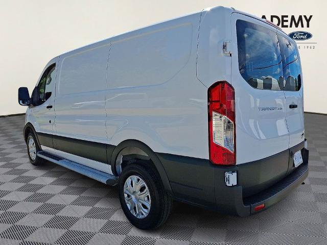 Certified 2025 Ford Transit 250 Low Roof w/ Exterior Upgrade Package RWD image 4