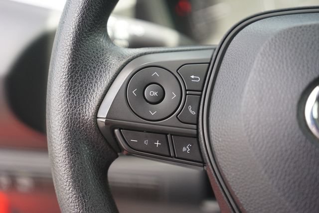 Used 2021 Toyota Corolla LE FWD image 22