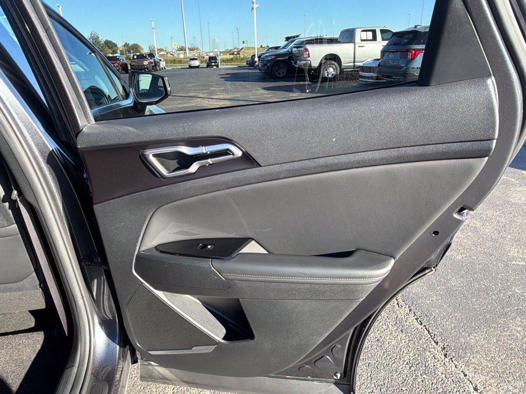 Used 2023 Kia Sportage EX FWD image 49
