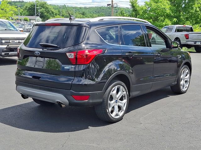 Certified 2019 Ford Escape Titanium AWD/4WD image 13