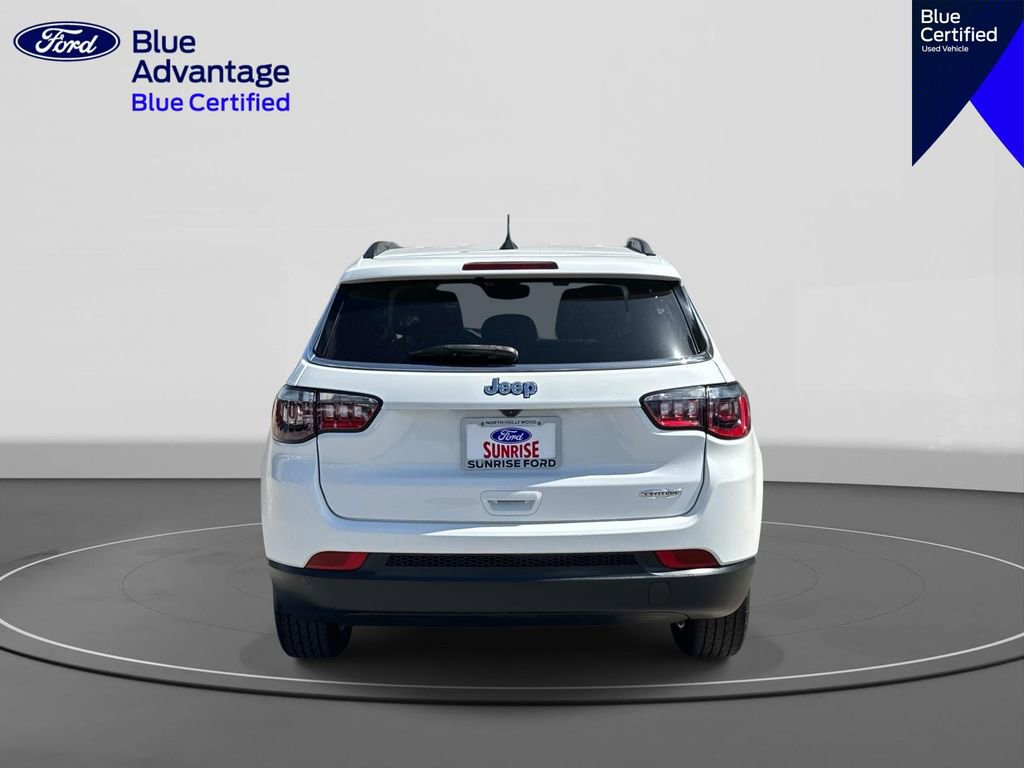 Used 2022 Jeep Compass Latitude FWD image 6