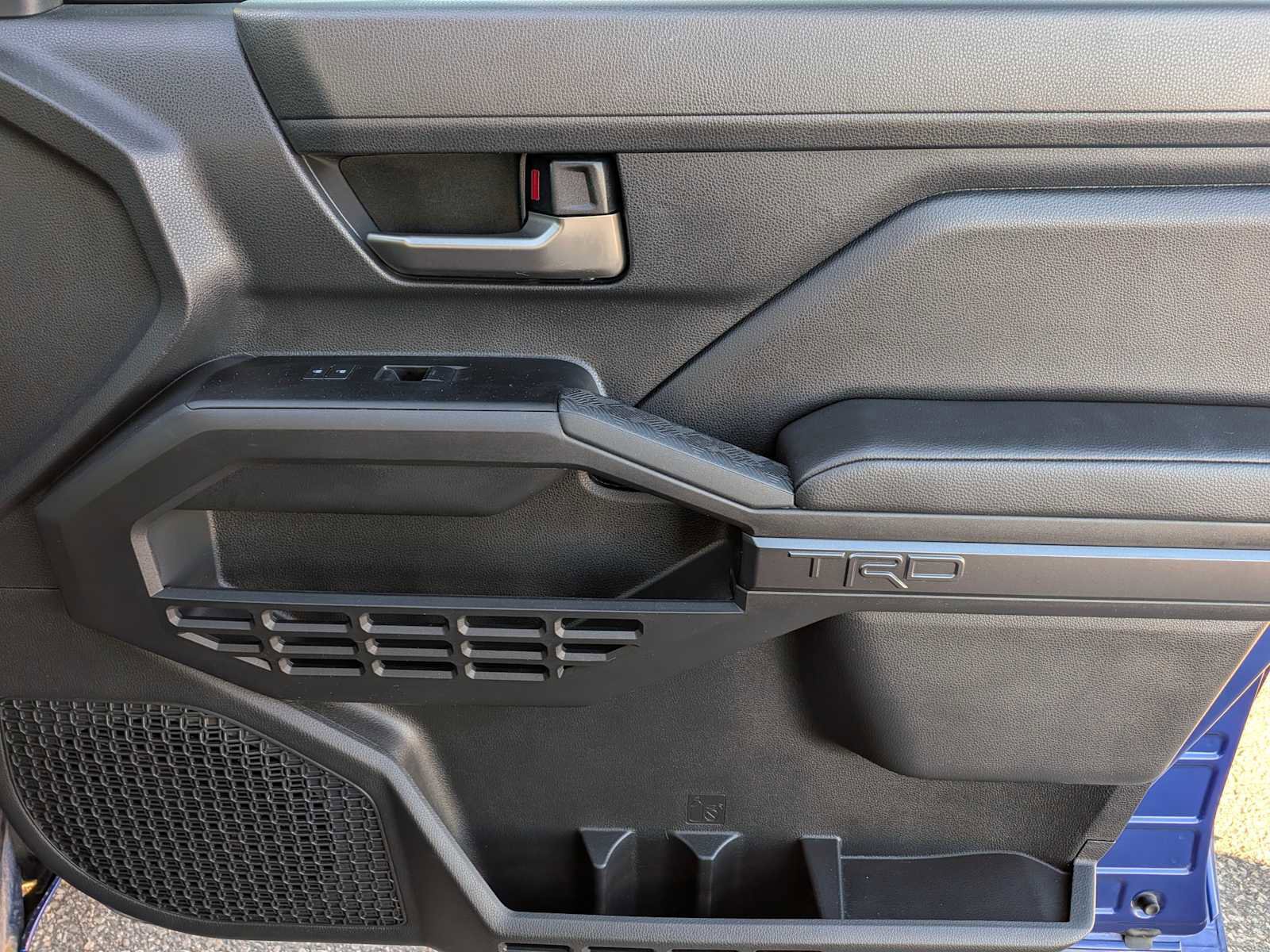 Used 2025 Toyota Tacoma TRD Sport w/ TRD Sport Premium Package image 23