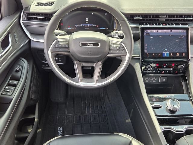 Used 2023 Jeep Grand Cherokee L Limited image 11