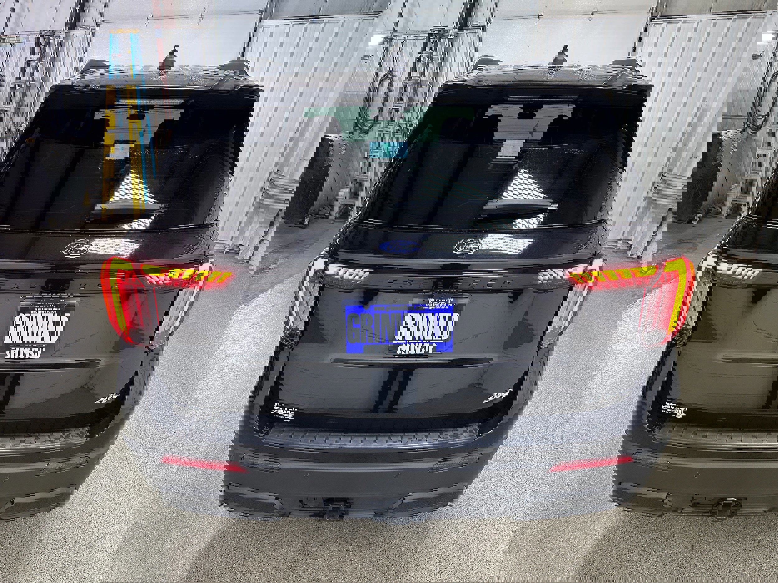 Certified 2025 Ford Explorer ST-Line image 4