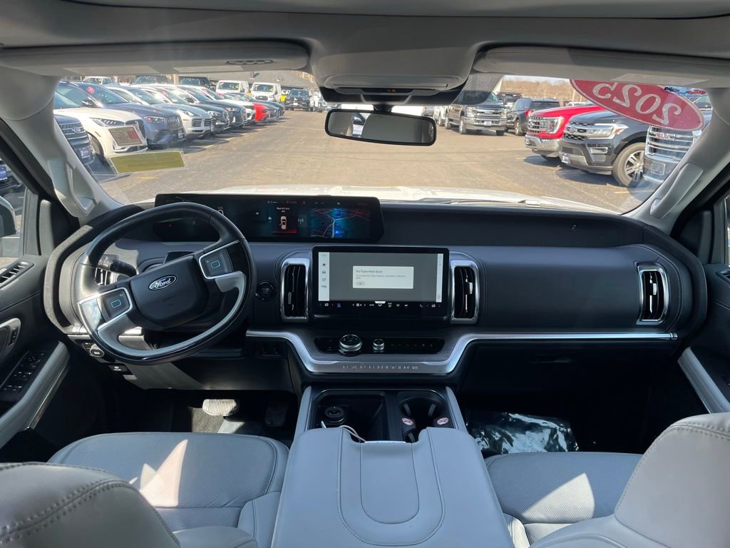 Certified 2025 Ford Expedition Max Platinum AWD/4WD image 13