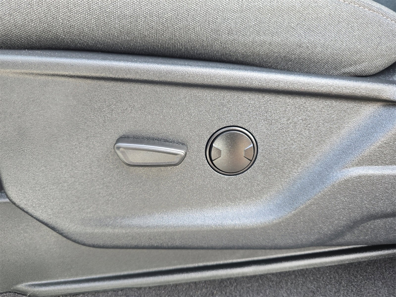 Certified 2024 Ford F150 Lightning XLT w/ Max Trailer Tow Package image 15