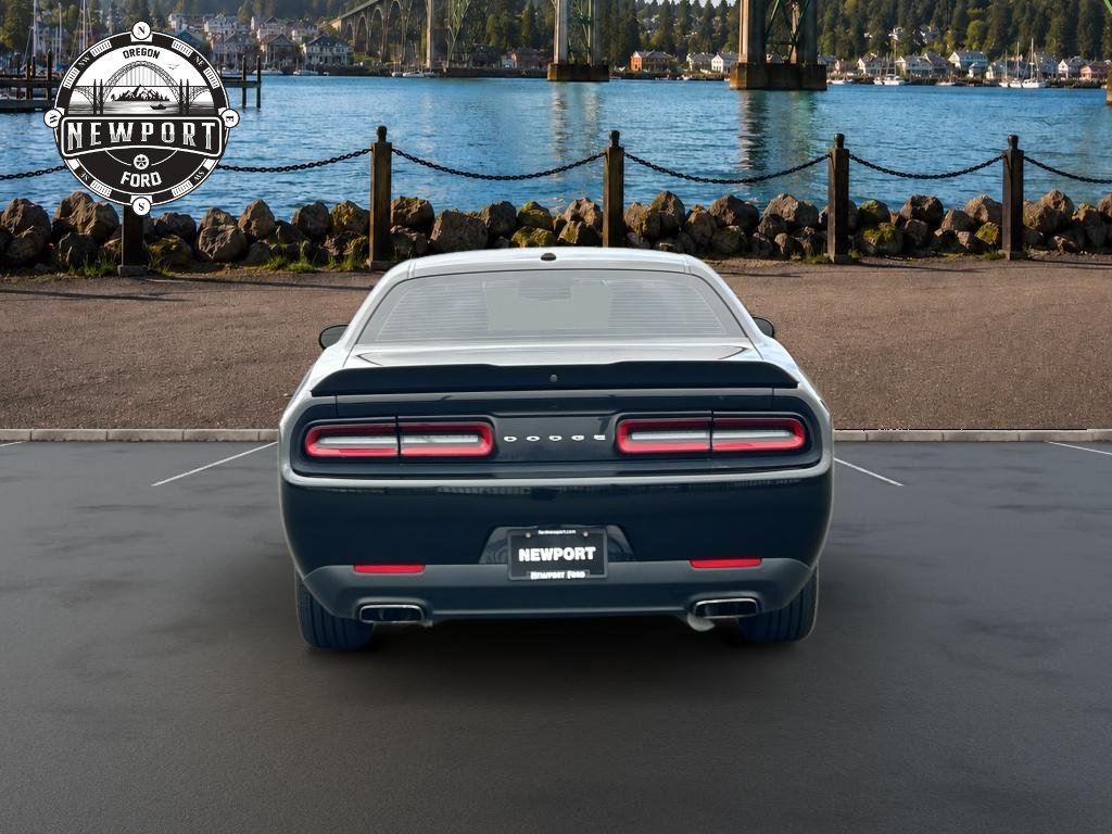 Used 2018 Dodge Challenger SXT w/ Blacktop Package RWD image 8
