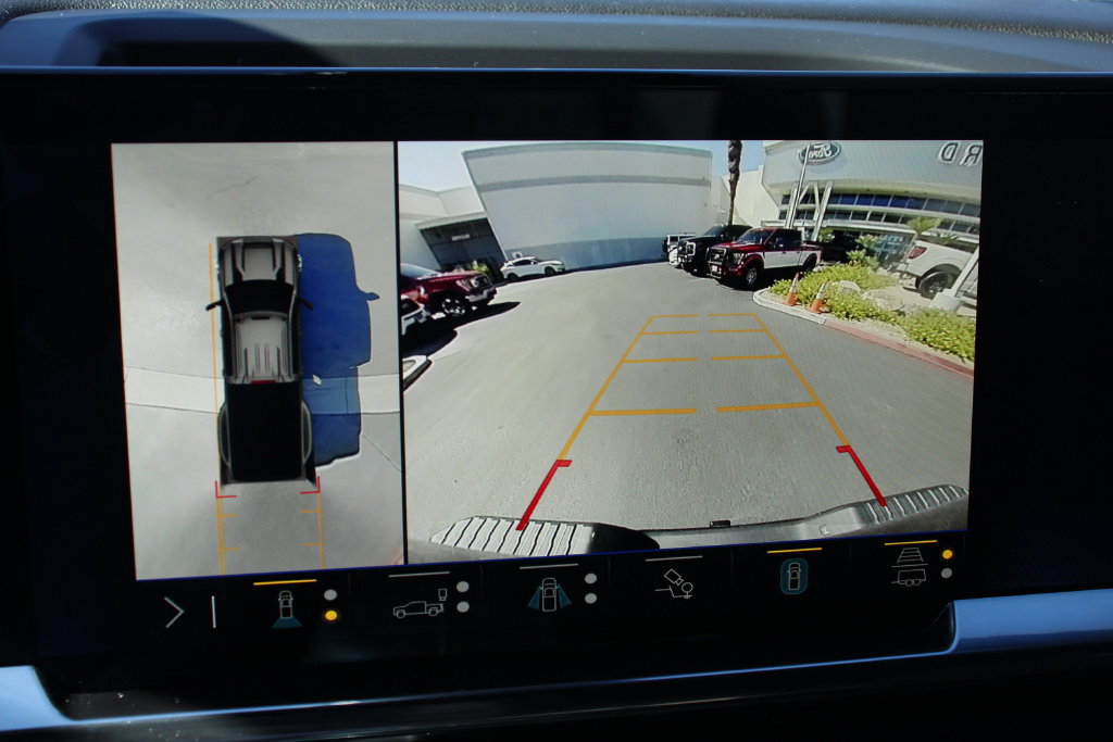 Used 2024 Chevrolet Silverado 3500 High Country w/ High Country Premium Package AWD/4WD image 32