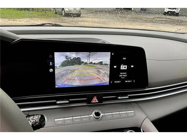 Used 2024 Hyundai Elantra Blue FWD image 8