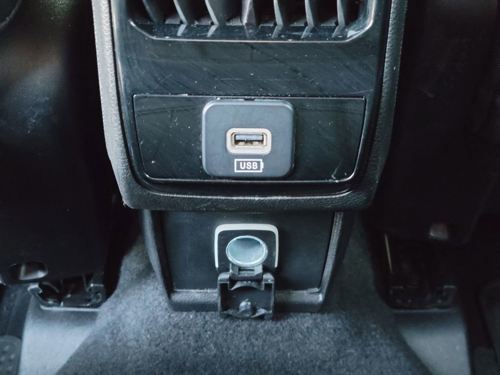 Used 2024 Jeep Compass Latitude image 15