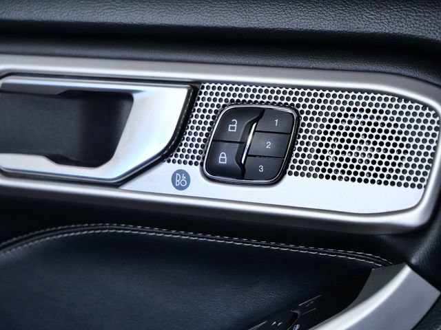 Certified 2021 Ford Explorer Limited AWD/4WD image 25
