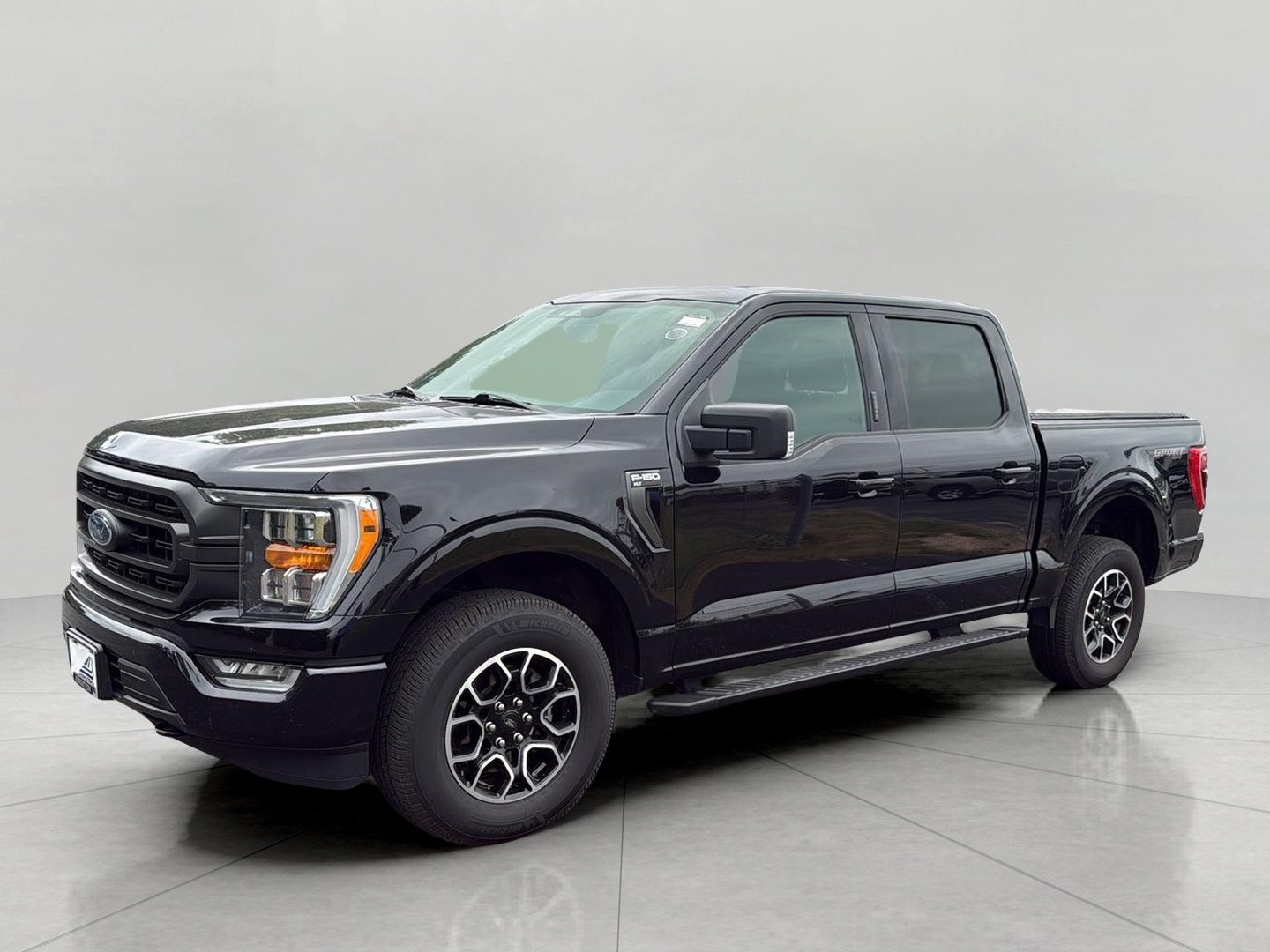 Certified 2022 Ford F150 XLT w/ Equipment Group 302A High AWD/4WD image 5