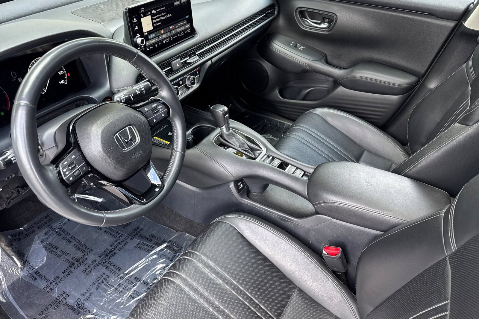 Used 2023 Honda HR-V EX-L image 11
