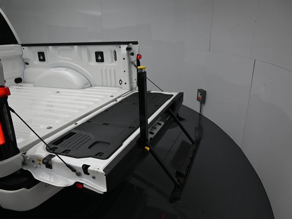 Certified 2022 Ford F150 Lightning Lariat image 26