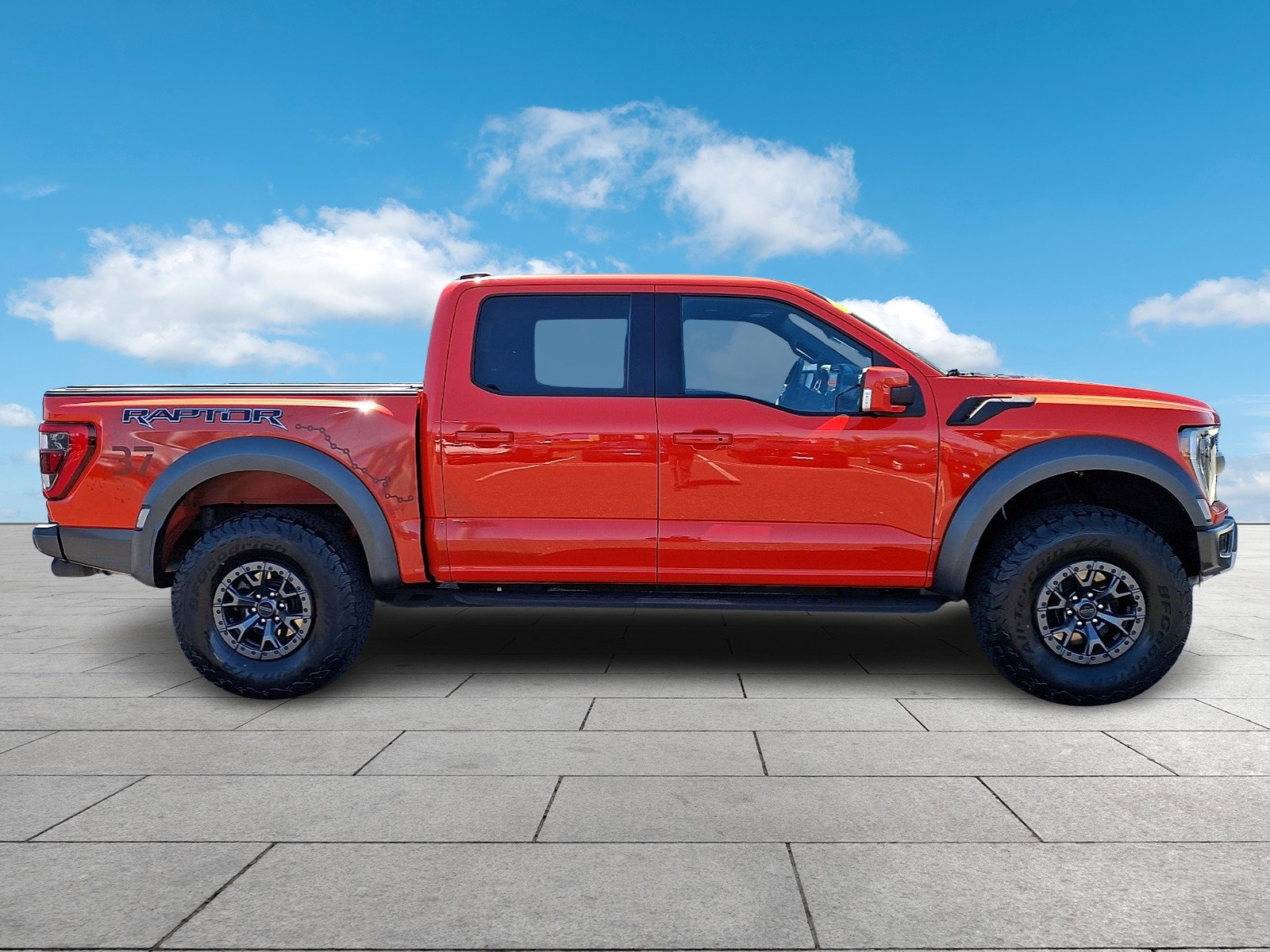 Certified 2021 Ford F150 Raptor w/ Raptor 37 Performance Package image 7